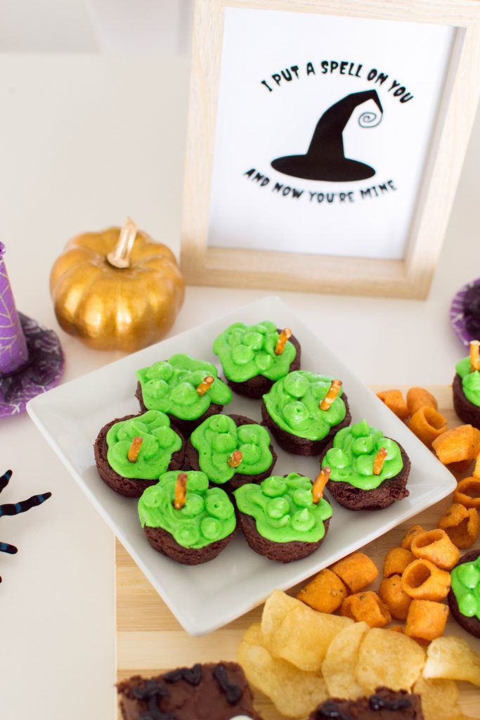 If you’re planning on throwing a Hocus Pocus 2 watch party, then check out these tasty Hocus Pocus-themed party food ideas. They’re absolutely witch-tastic!