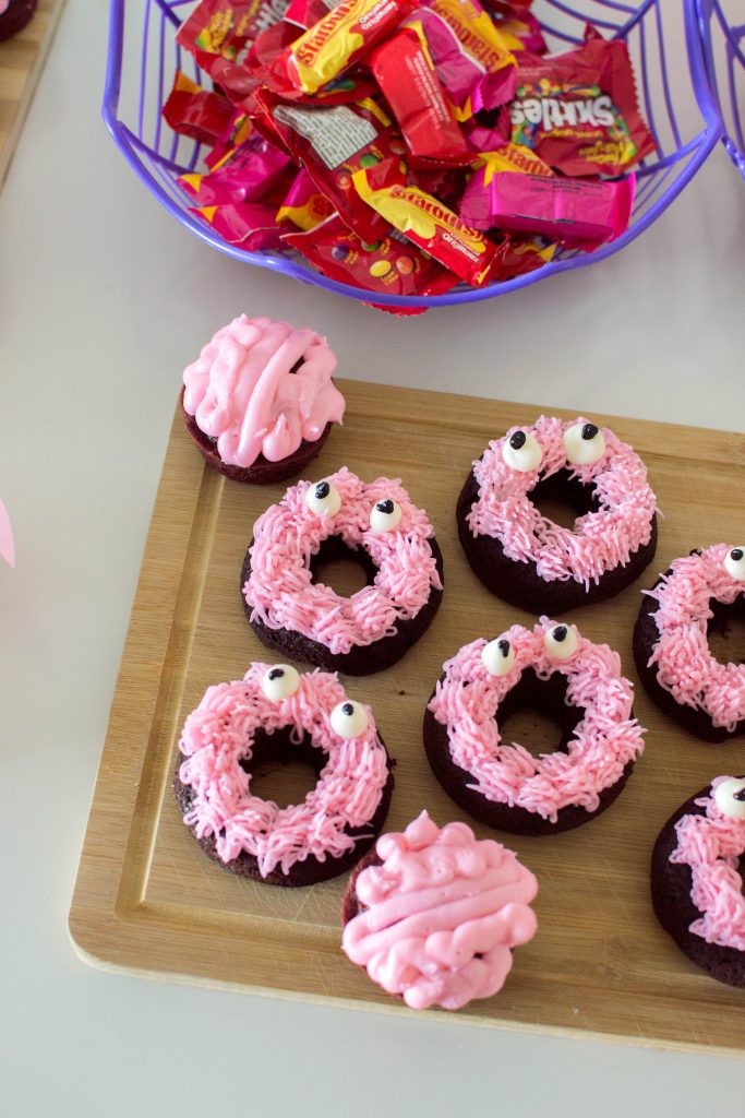 These Pink Monster Donuts for Halloween are a real treat for any spooky celebrations! The best part? They’re made from scratch 100%! Serve these at your next Halloween party!