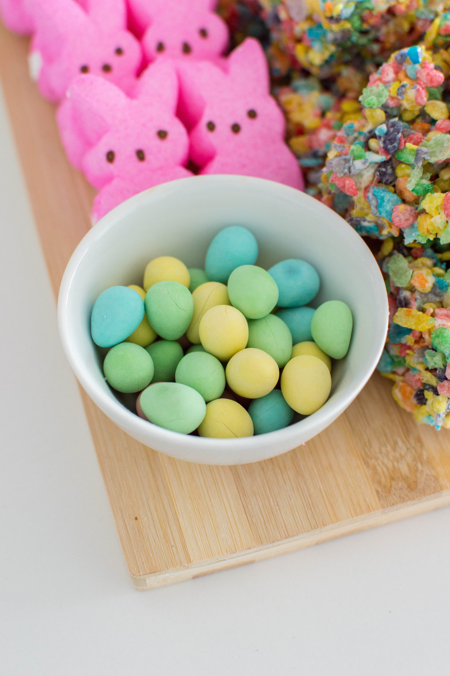 Make the Easter bunny beam with price with this Easter Candy Charcuterie Board. You won’t even believe how easy it is to make. We absolutely love how colorful it turned out!